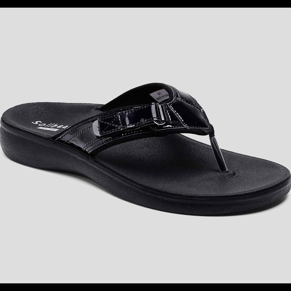 Solleam Women’s Black Flip Flops